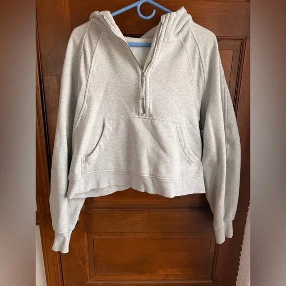 Lululemon Scuba Oversized 1/2 Zip Hoodie in Heathered Core Ultra Light Grey - Picture 3 of 9